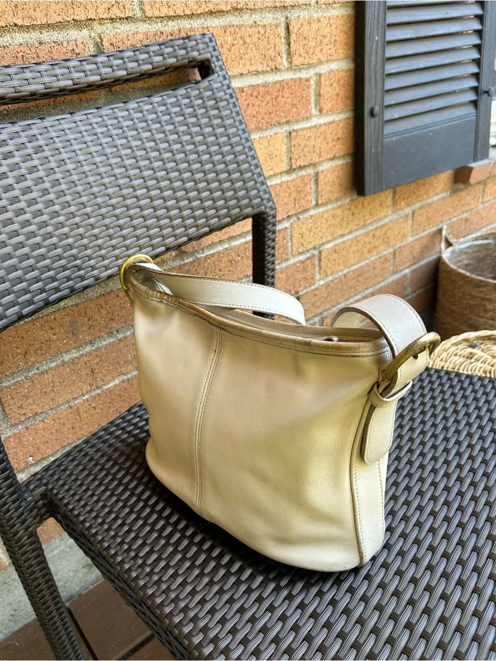 Vintage Coach 4143 - Worth Crossbody bag in Bone with Golden Hardware